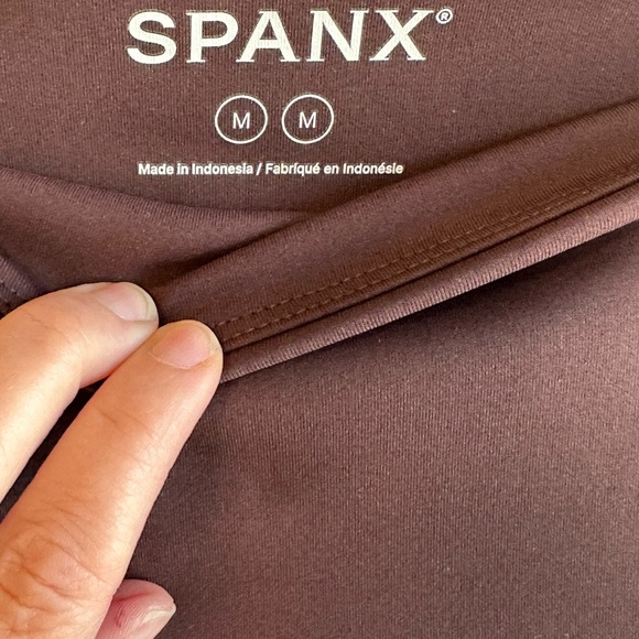 Spanx Chocolate Brown High-Waisted Slimming Activewear 3/4 Length Leggings Sz M - Picture 4 of 10